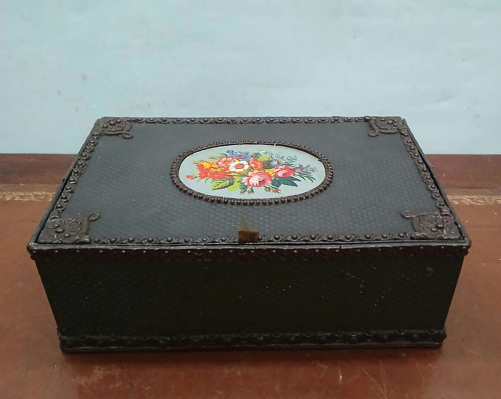 Miniature : Lot de six boîtes 