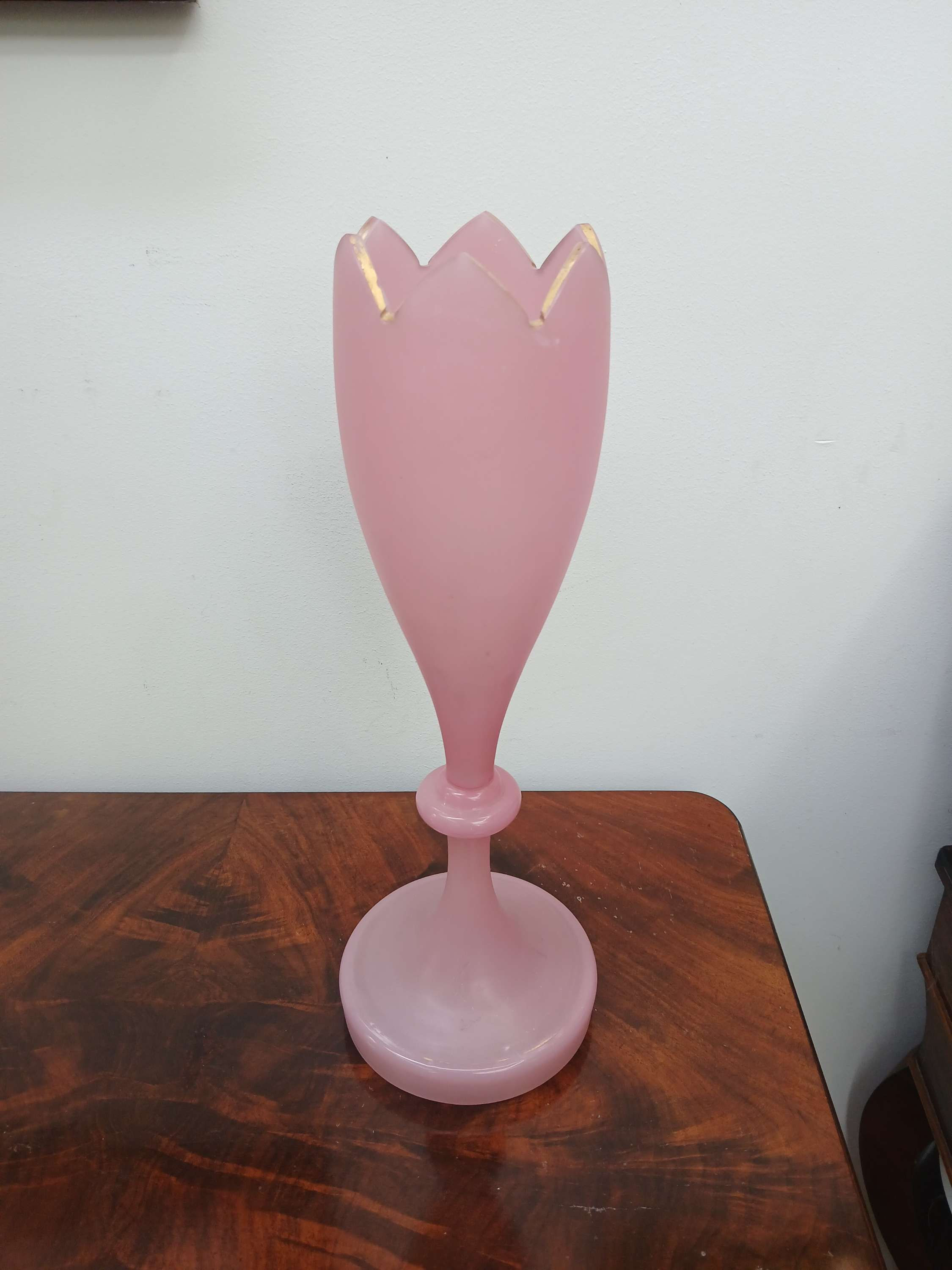 Vase en opaline