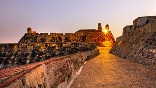 🏰 Castillo de San Felipe de Barajas: La Fortaleza Más Impresionante de América