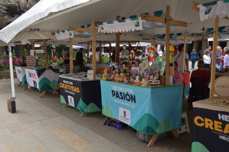 ❤️ ¡A comprar local pues! Feria Hecho en Medellín celebra Amor y Amistad
