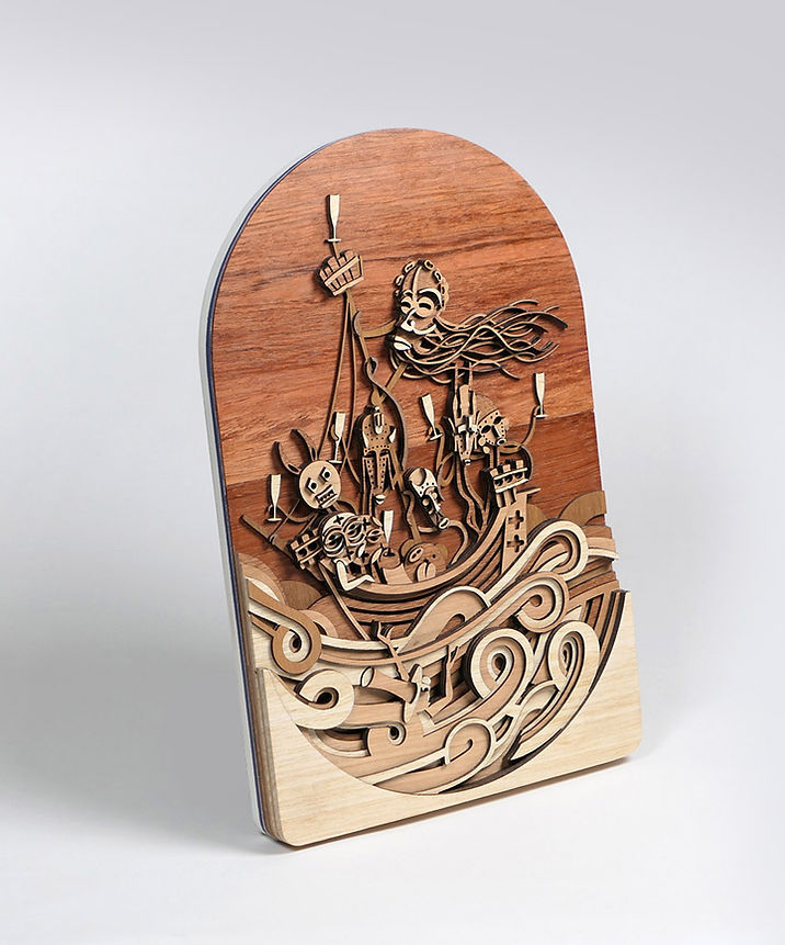 Obra de Arte realizada con Madera Natural Maciza cortada con Laser Cute, sin tintes, solo Cera Natural.