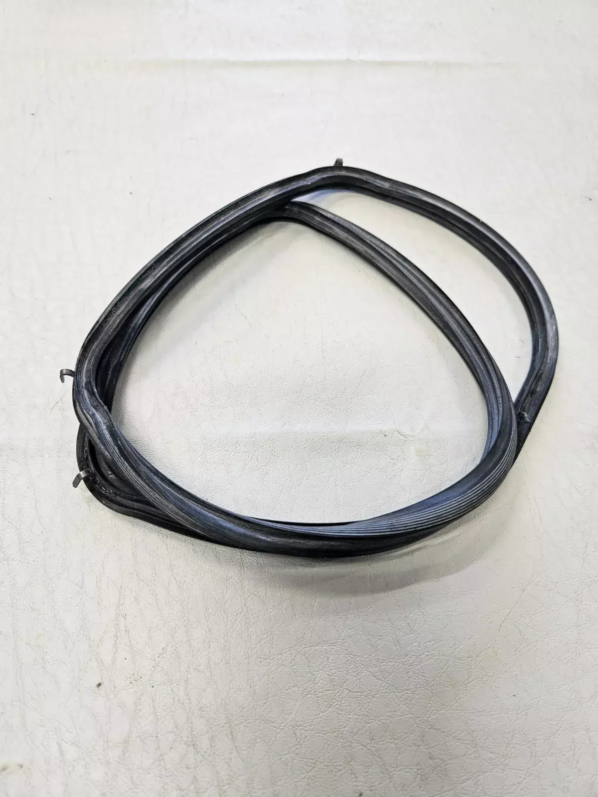 ESSENTIALS CURRYS CFTE50W23 COOKER TOP OVEN DOOR SEAL (CF23.26)