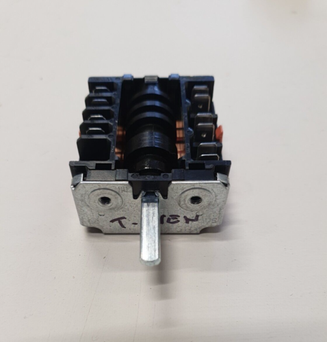 HOTPOINT DD2540IX TOP OVEN FUNCTION SELECTOR SWITCH GENUINE (DD25.78)
