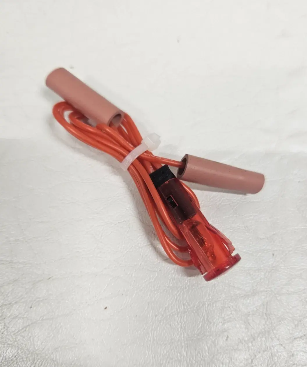 HISENSE BI62020ABGUK OVEN NEON INDICATOR SIGNAL LAMP RED GENUINE (BI20.06)