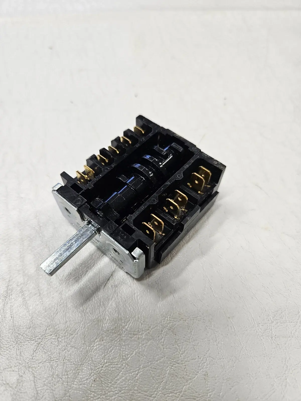 CURRYS CFTE60W22 CFTE50W23 COOKER HOTPLATE SELECTOR SWITCH GENUINE (CFT.22.08)