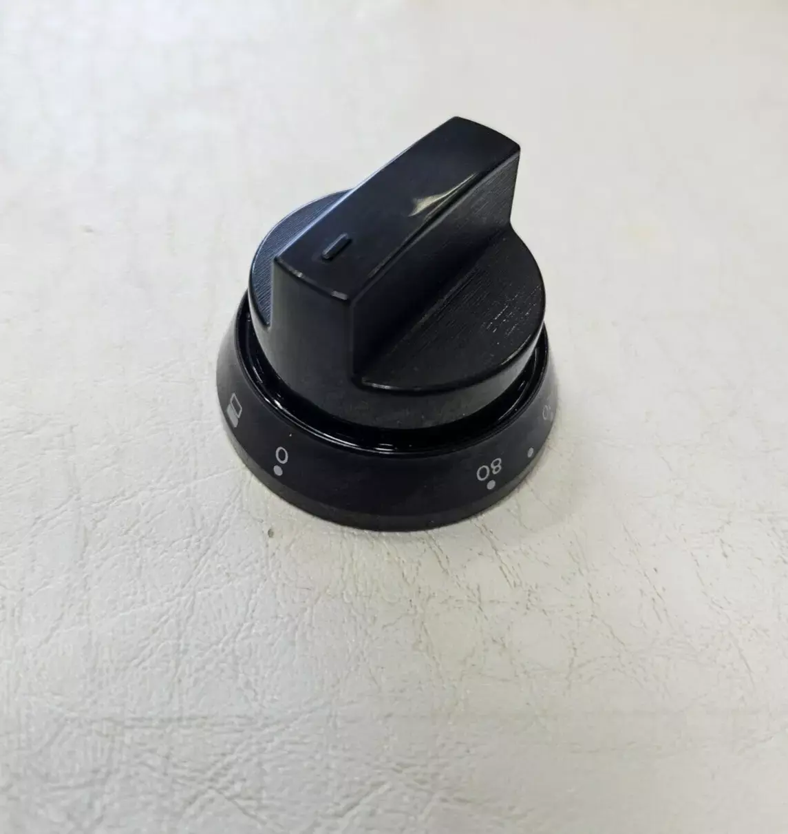 INDESIT ID67V9HCCX/UK COOKER TOP OVEN TEMPERATURE CONTROL KNOB GENUINE (ID67.12)