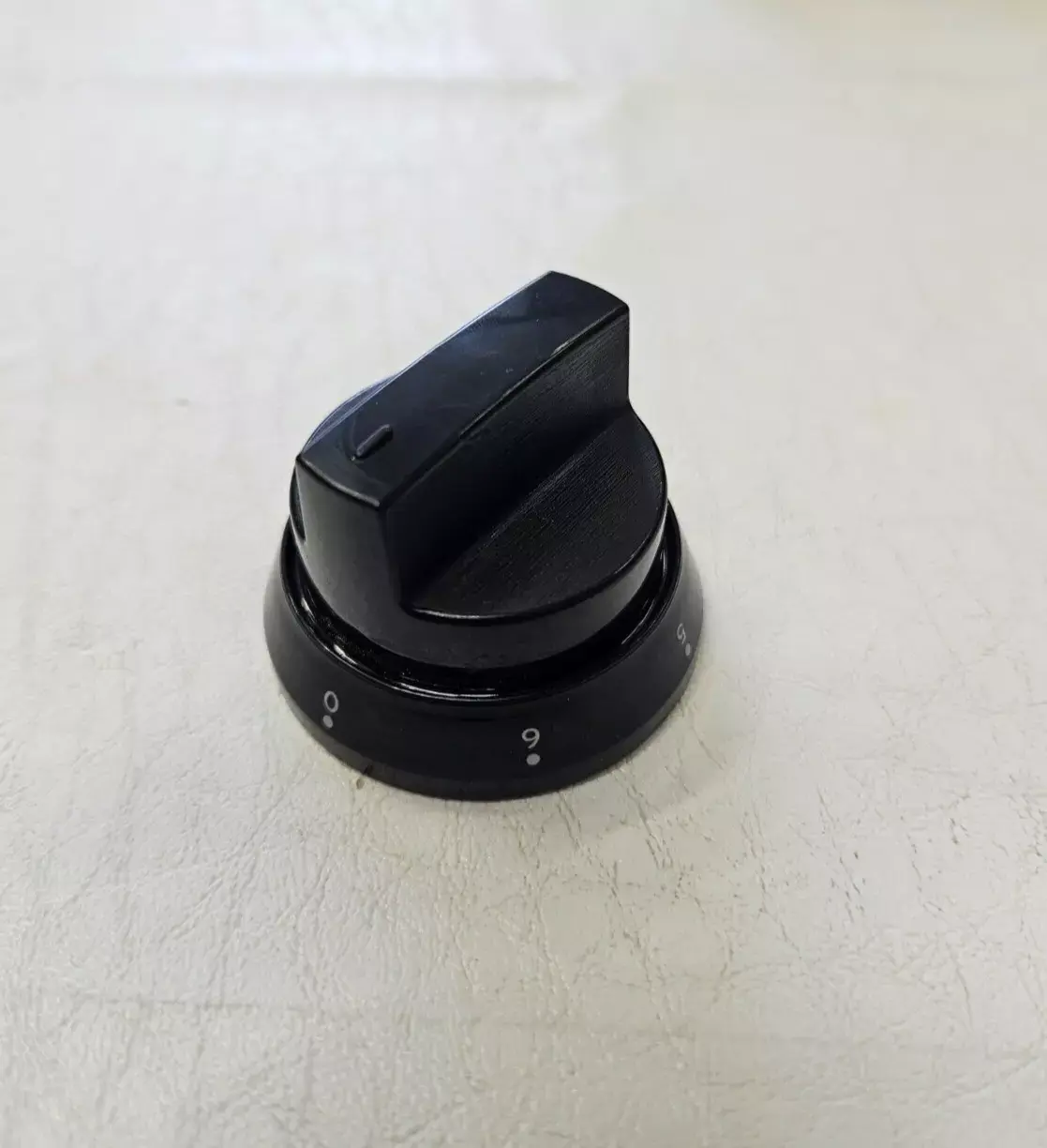 INDESIT ID67V9HCCX/UK COOKER HOB CONTROL KNOB GENUINE (ID67.10)