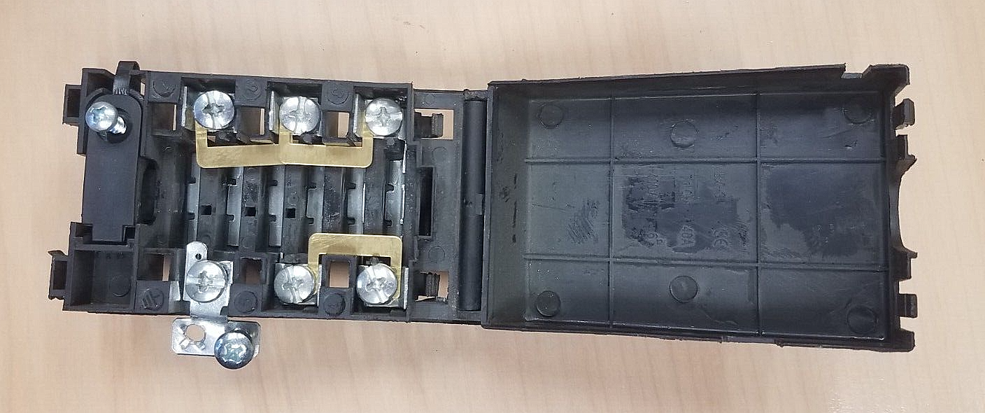 ELECTRIQ EQRANGE100SS OVEN TERMINAL CONNECTOR BLOCK (EQ100.17)