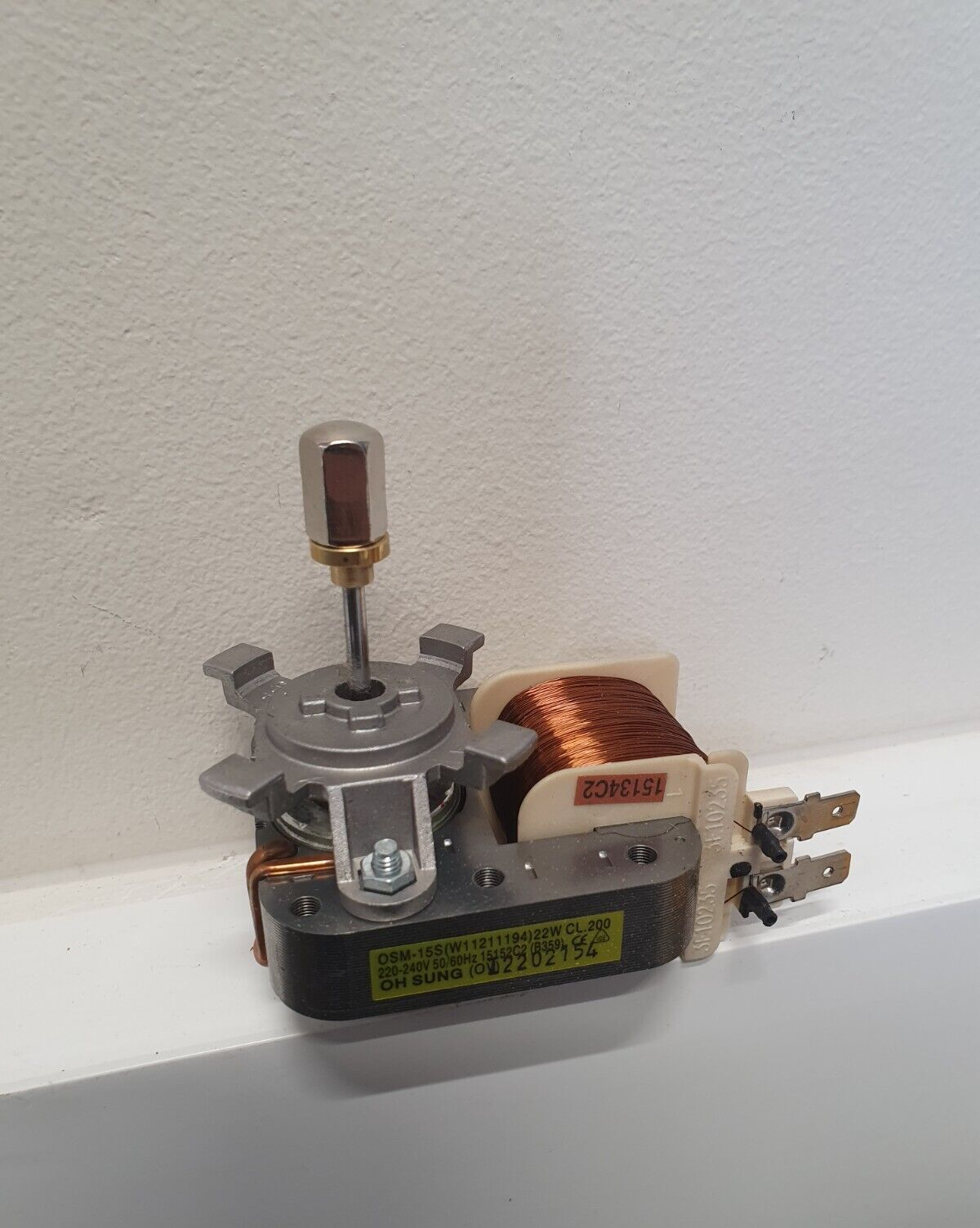 INDESIT IFW6330BL OVEN REAR FAN MOTOR 22W GENUINE (IFW.15)