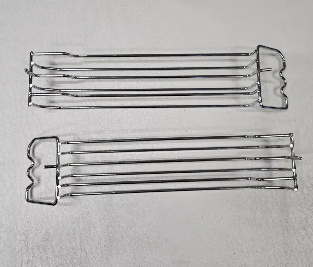 RUSSELL HOBBS RH72DEO1002SS TOP OVEN SHELF SUPPORTS 1 X PAIR (RH72.25)