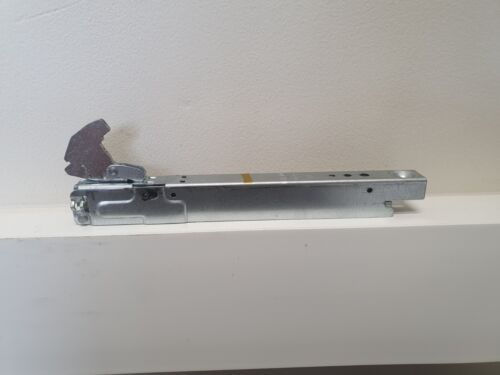 LOGIK LBMFMX21 OVEN DOOR HINGE (LBM21.09)
