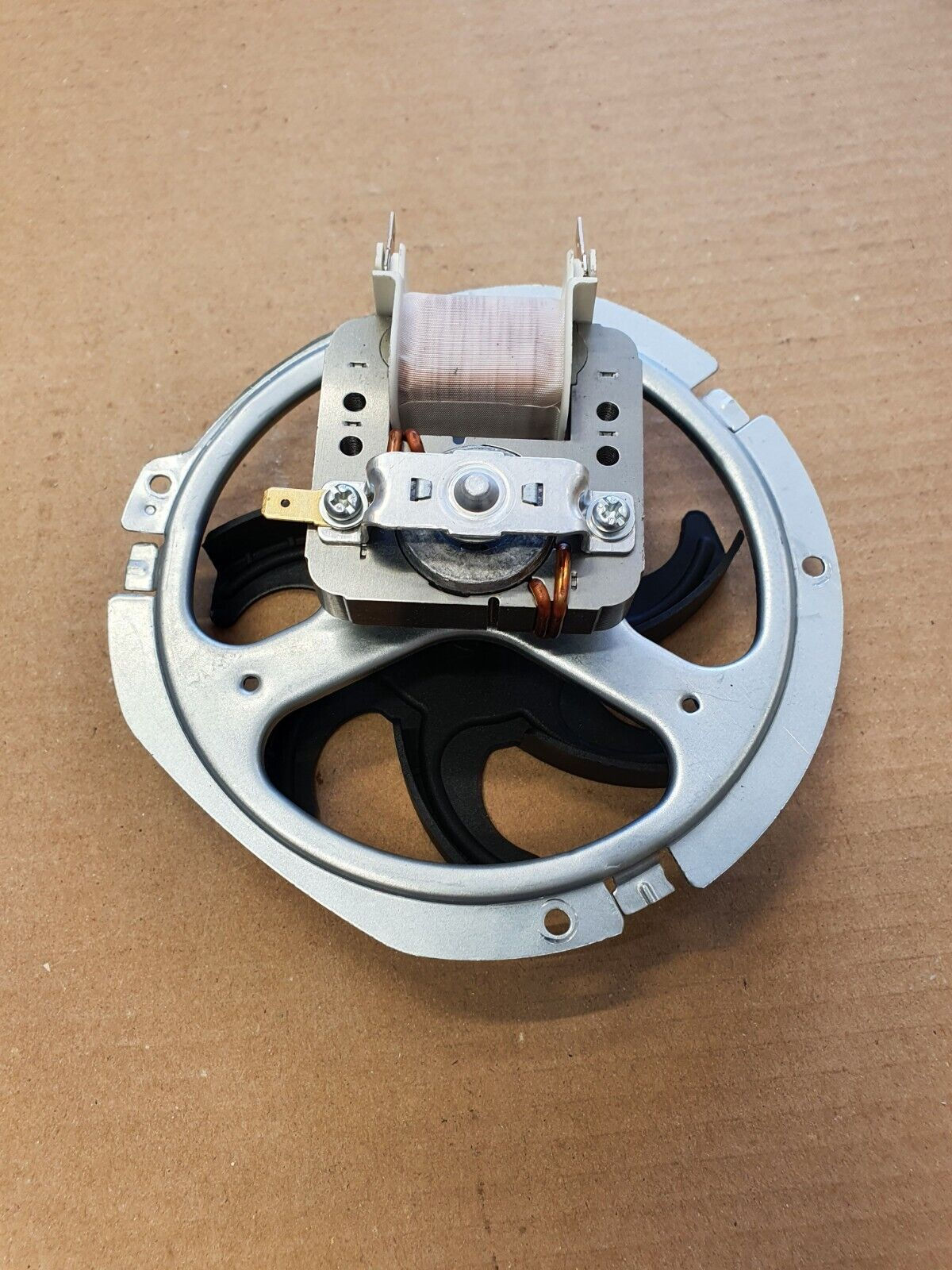 BEKO XDC663SM COOKER BOTTOM OVEN TOP COOLING FAN MOTOR 13W Genuine (XD63.06)