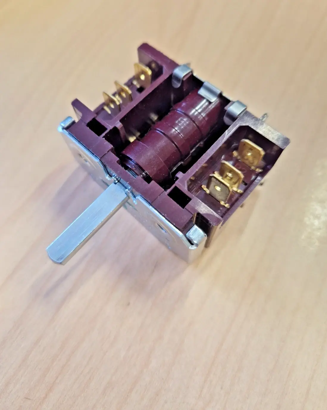 copy of CURRYS CFTE60W22 COOKER BOTTOM DOOR ROLLCURRYS CER CATCH PIN (CFT.22.12)