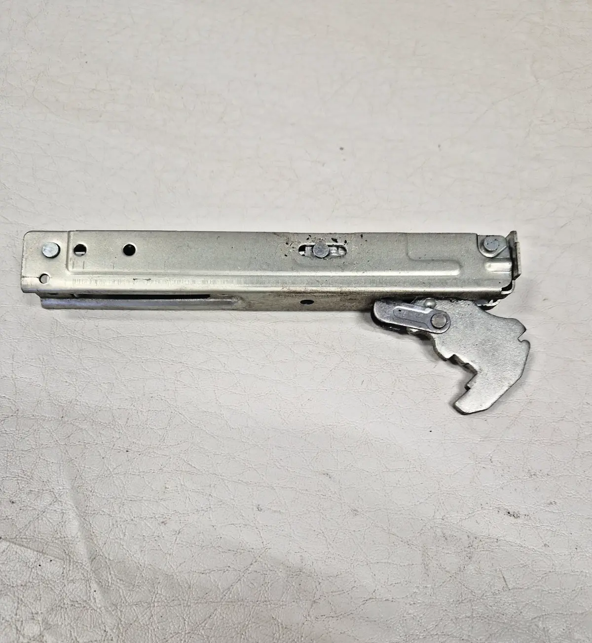 MONTPELLIER PSFO59FX OVEN DOOR HINGE (MON.11)
