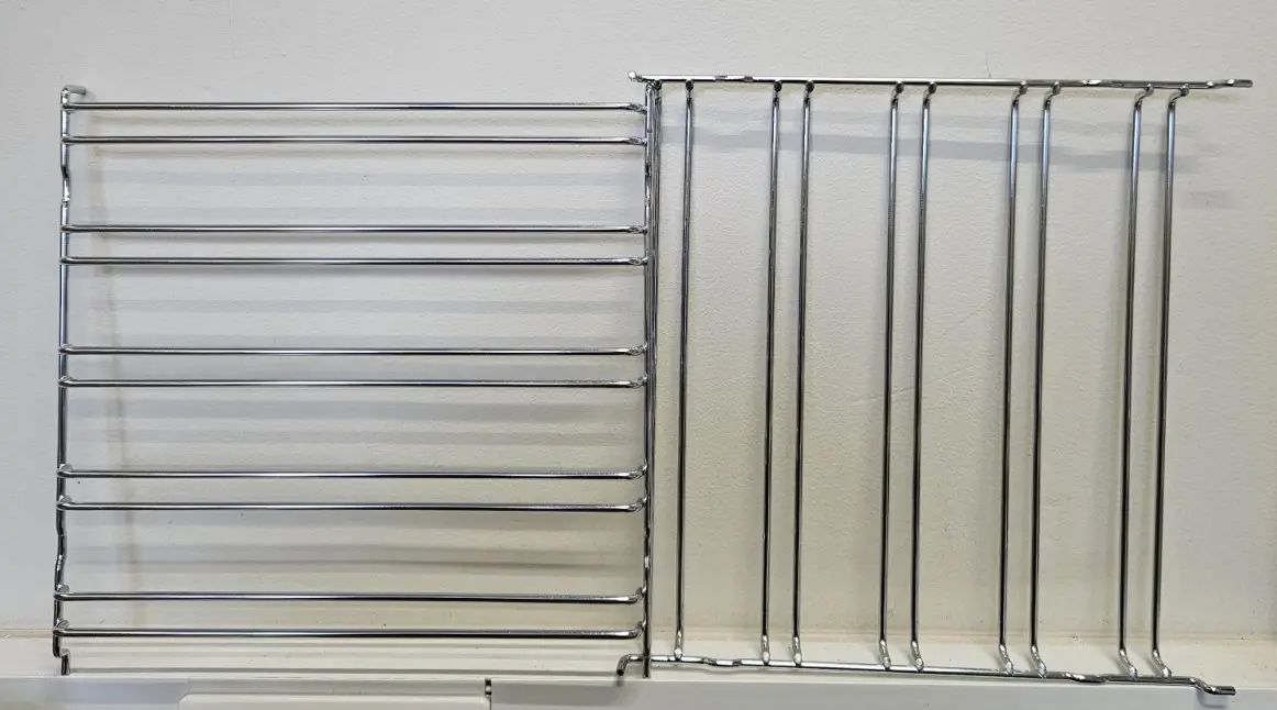 HISENSE BSA63222ABUK OVEN SHELF SUPPORTS 1 x PAIR GENUINE (BSA.30)