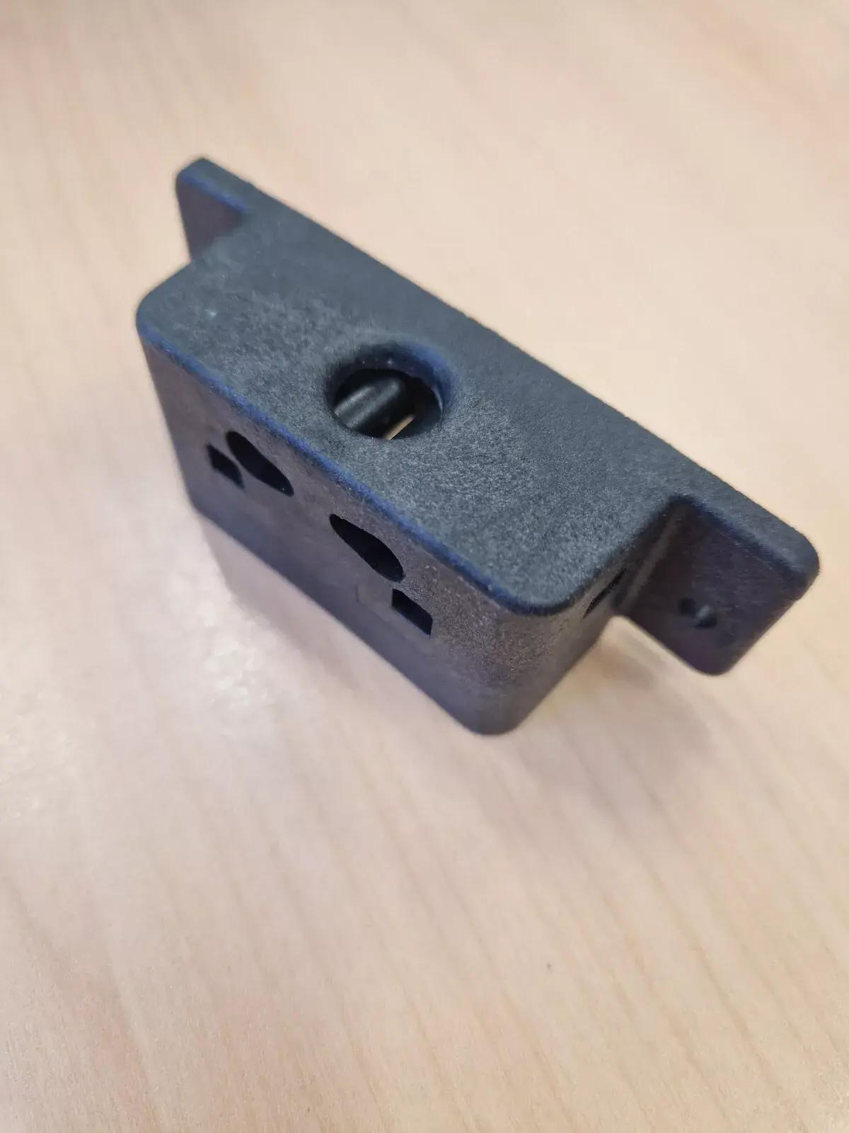 AMICA AFC602SS COOKER BOTTOM DOOR ROLLER CATCH (AFC602.11)