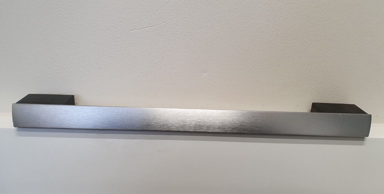 ELECTRIQ EQOVENM2 OVEN DOOR HANDLE (EQM2.84X)
