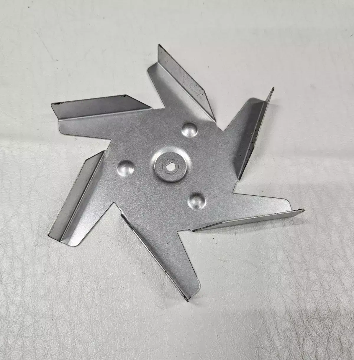 AEG BEB335061 W/B OVEN REAR FAN MOTOR BLADE GENUINE (BE61.04)