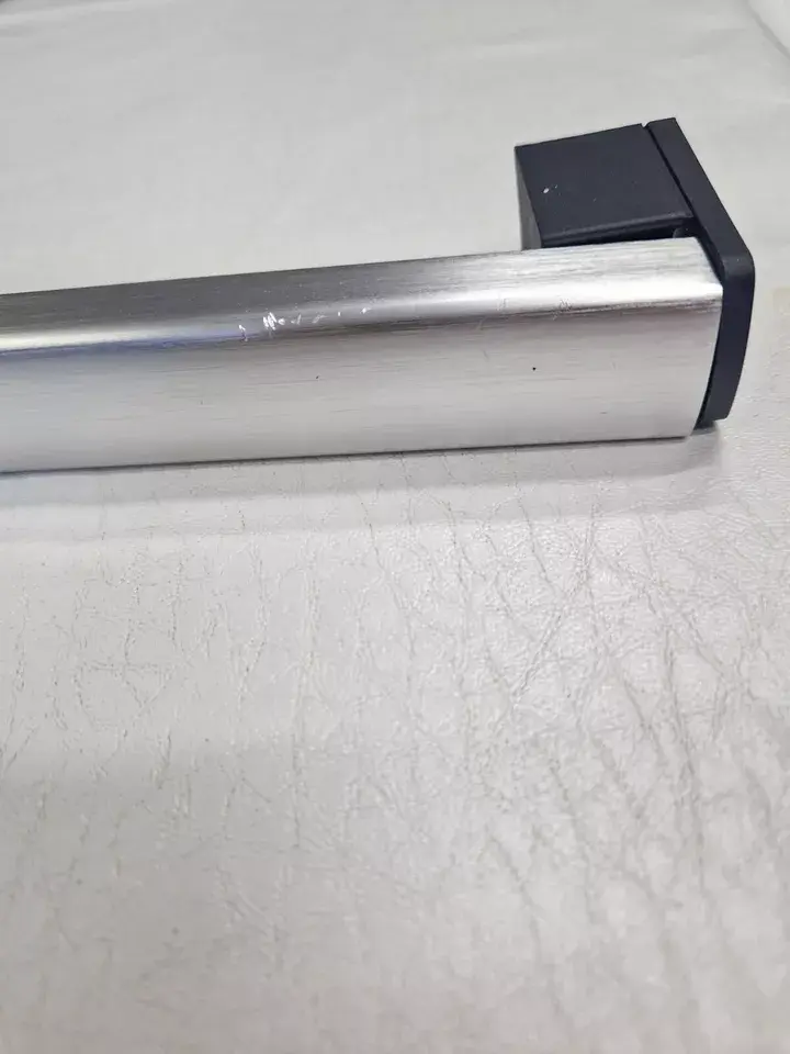 Thumbnail: BEKO BBIE22300XFP OVEN DOOR HANDLE (BBIE.21X)