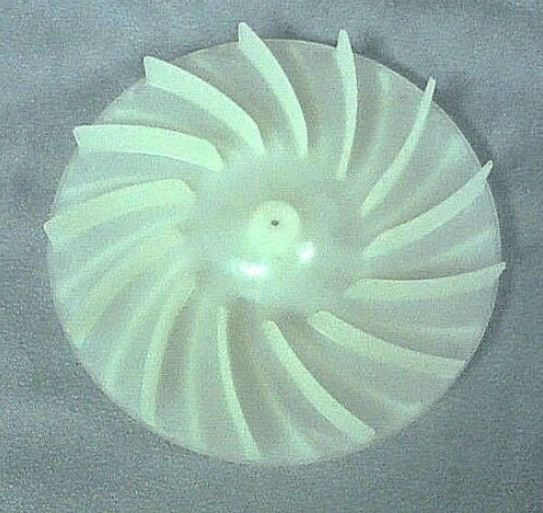 NEFF B12S32N3GB U12S32N3GB OVEN COOLING FAN MOTOR BLADE (B12S.02) GENUINE