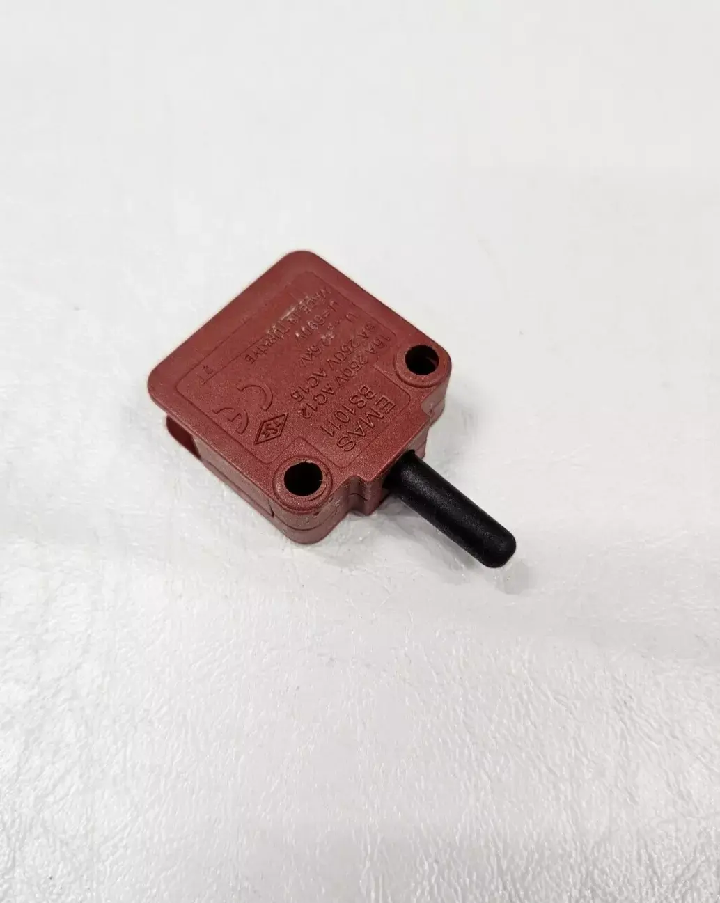 ELECTRIQ EQBIOGASBLACK OVEN DOOR SAFETY MICRO SWITCH GENUINE (EQGSB.08)