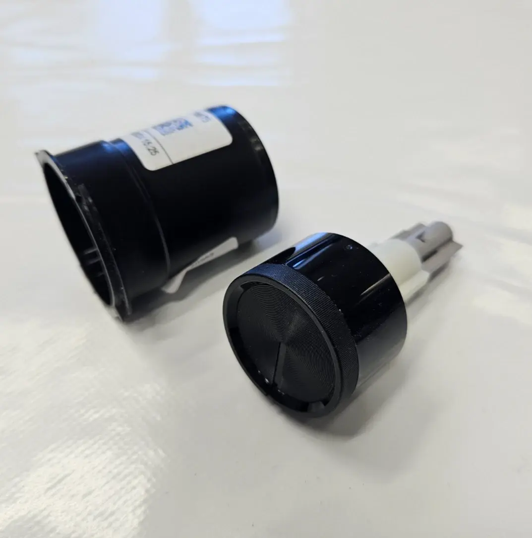 HISENSE BSA65222AXUK OVEN CONTROL KNOB AND BEZEL GENUINE (BS22.04)