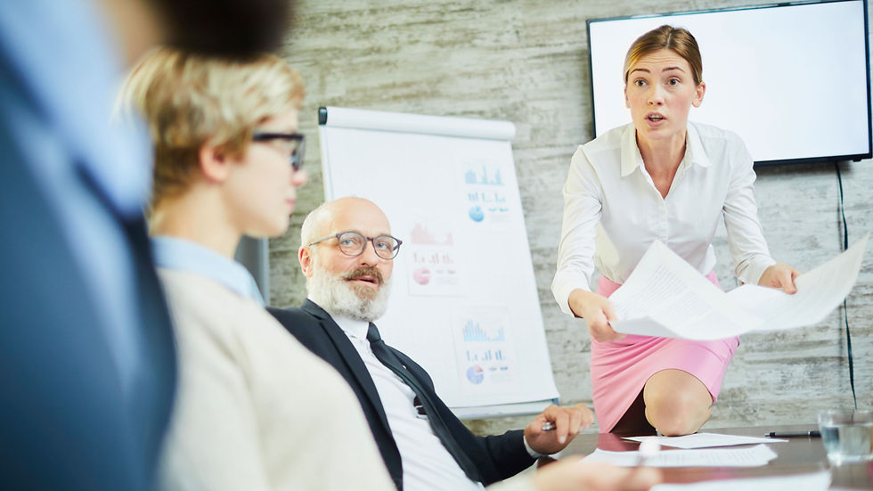 Stell dir vor, dein Chef kritisiert in einer Besprechung etwas an deiner Arbeit