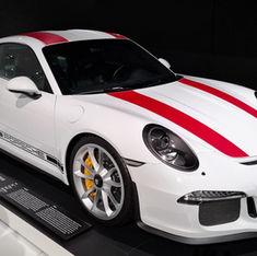 Muzeum Porsche, model Porsche 911R © Georges