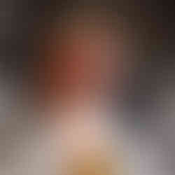 Antes y después de la restauración del gigante de la Reina Berenguela de Castilla para las fiestas de Burgos 2025. Por el artista Santiago Heras Ortega