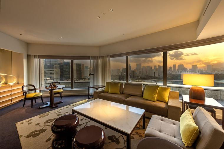 palacehotel-tokyo-guide-560.jpg