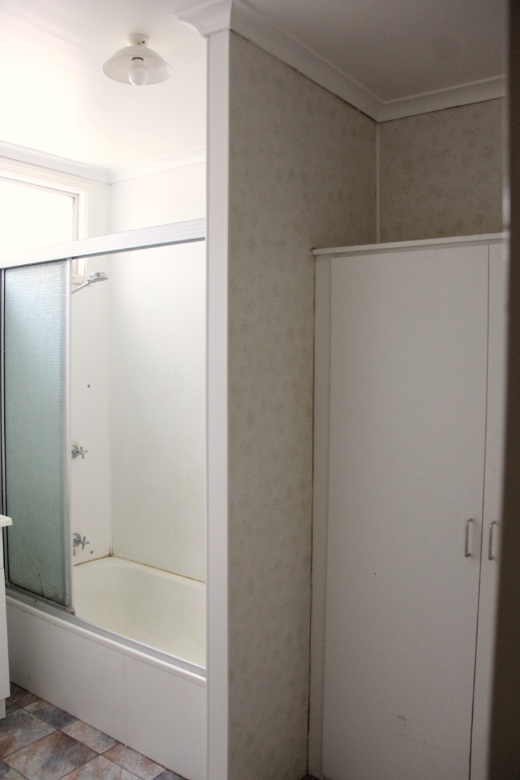 Thumbnail: 4 Bedroom House for Relocation