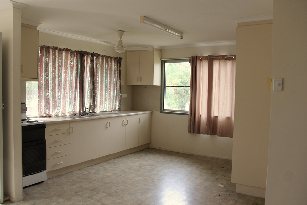 Thumbnail: 4 Bedroom House for Relocation