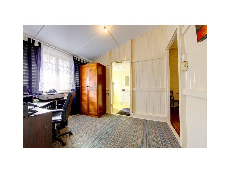 Thumbnail: 108 Corcoran St, Currajong. 4812