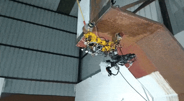 Crawler clearing a 90 degree bend