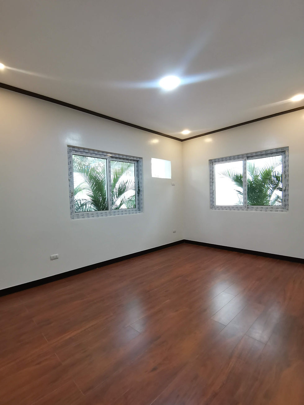 Thumbnail: Parañaque - House and Lot - For Sale