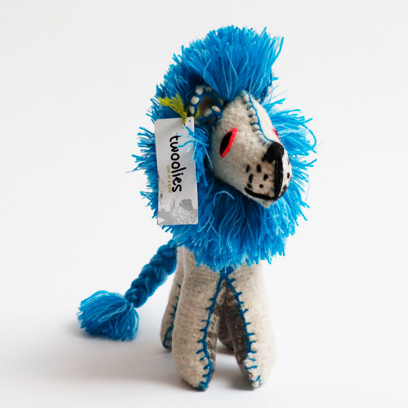 サムネイル： twoolies  LION_size M