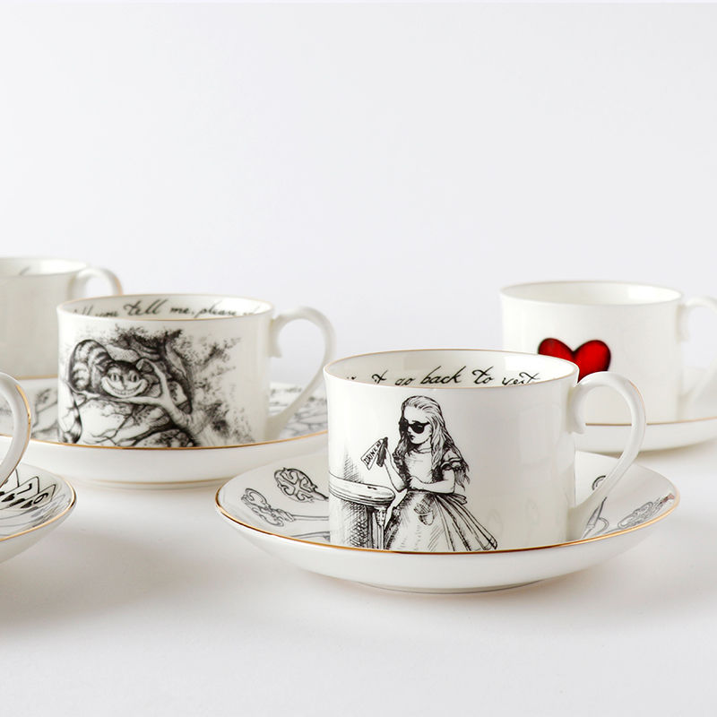 サムネイル： Teacup & Saucer_Cashier cat