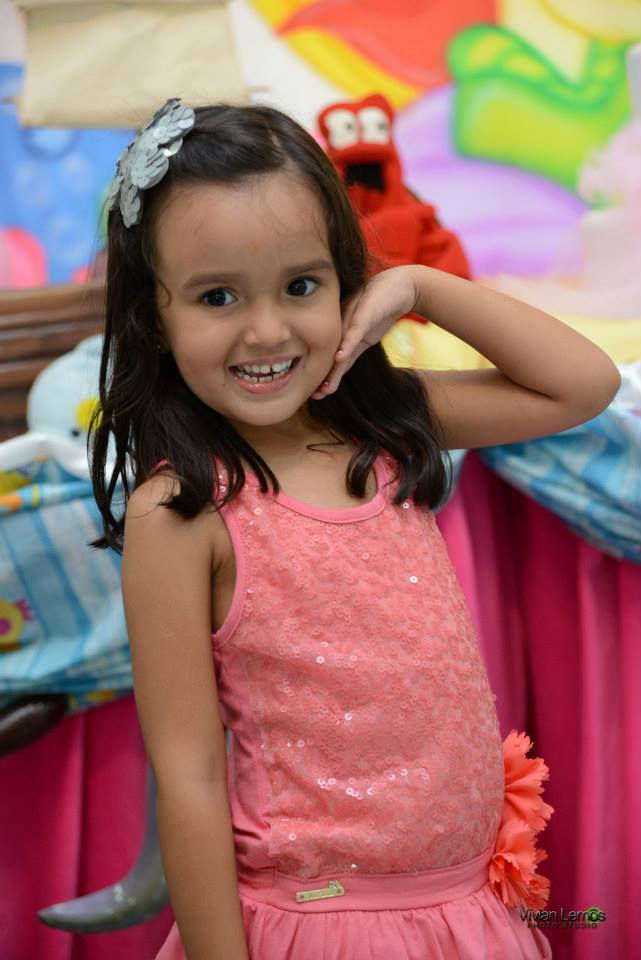 Maria Clara - 5 anos - Março14.jpg