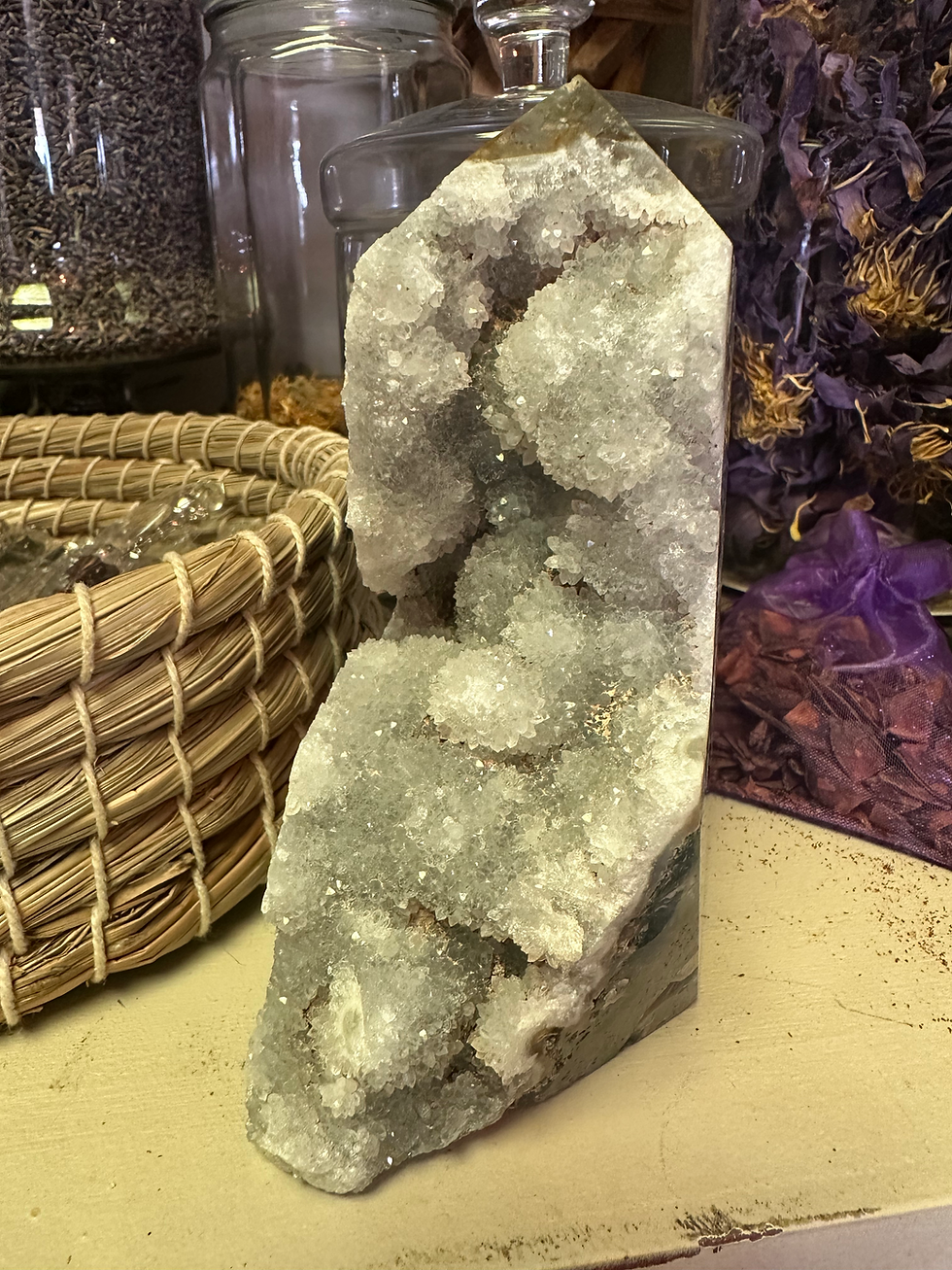 Thumbnail: Druzy Moss Agate Tower