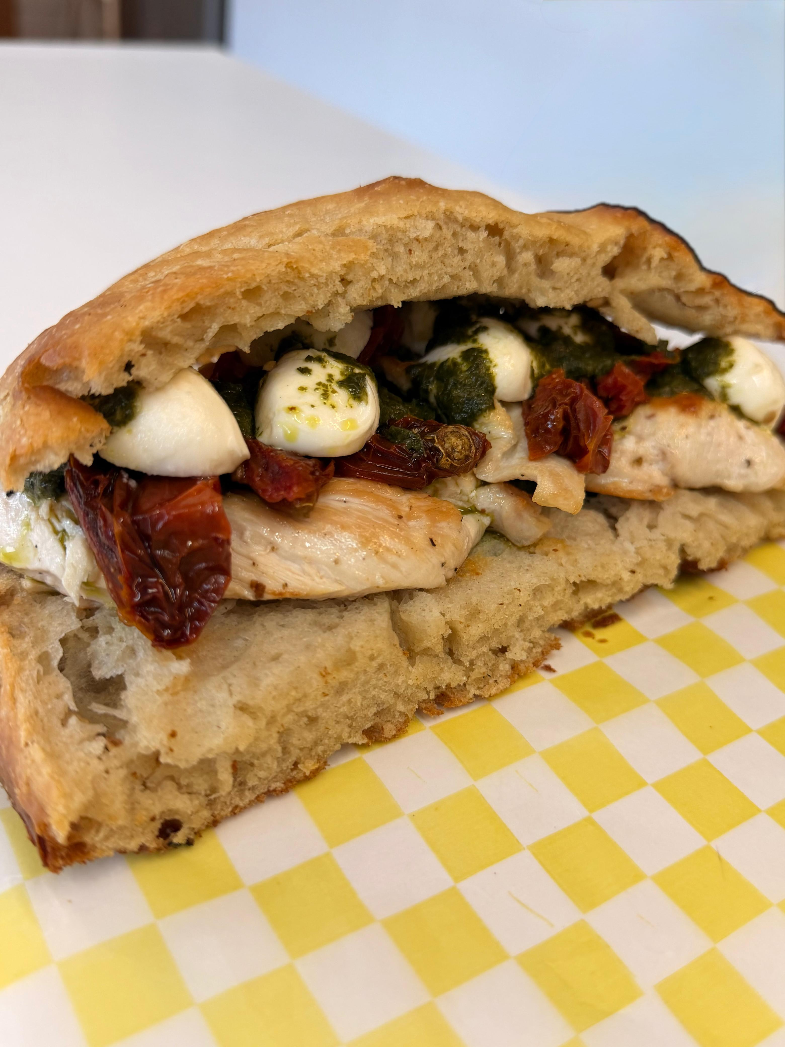 Focaccia Pollo&Pesto