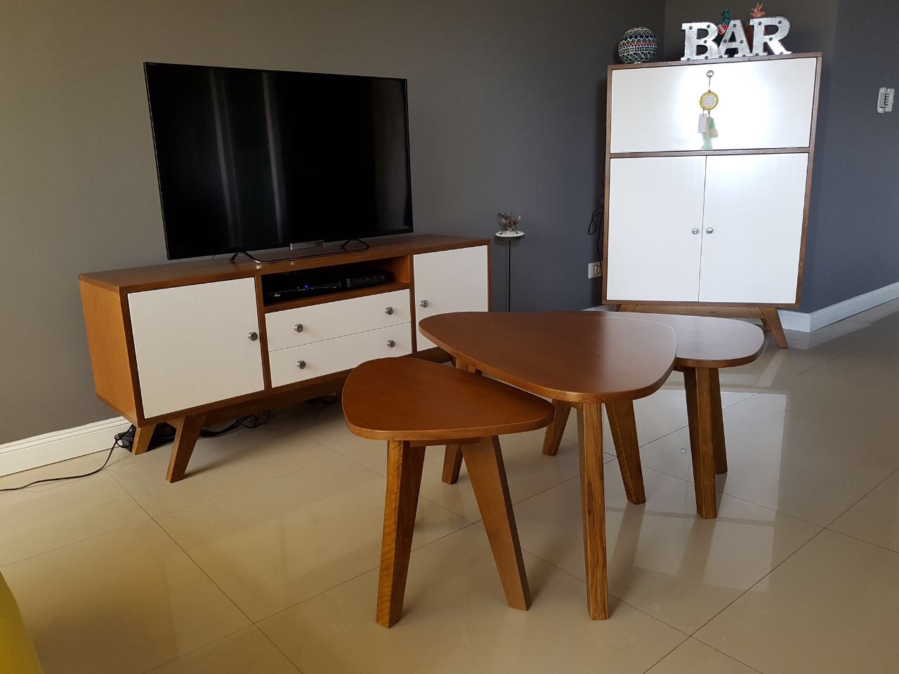 Mueble TV y Mesa de Frente Vintage P