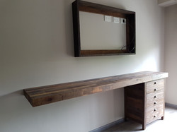 Escritorio y Marco TV Patagonia Wood