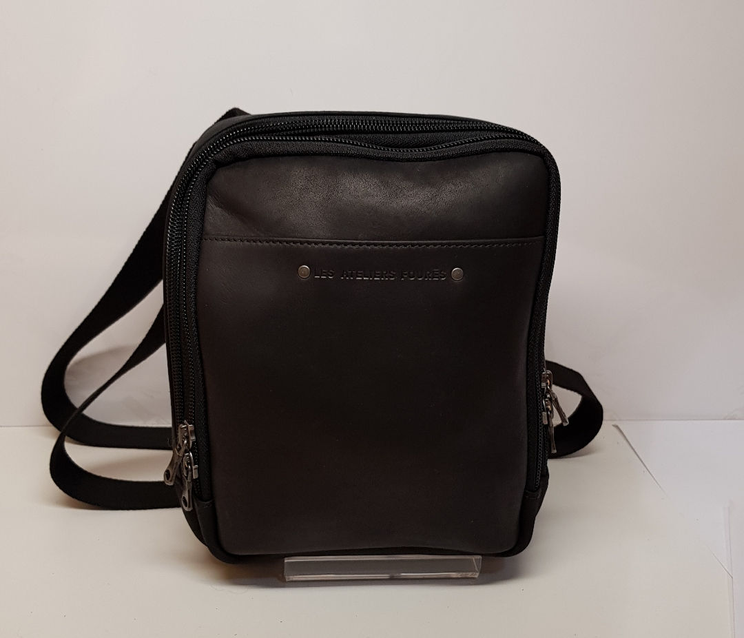 Petite pochette Fourès cuir vachette pleine fleur, noir