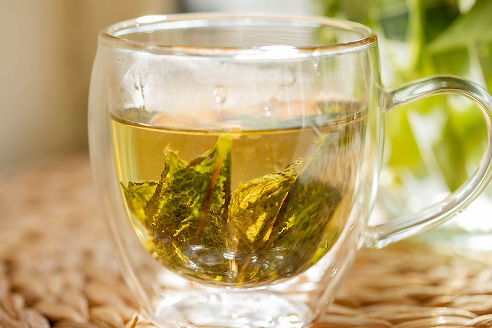 8 Healthy Hot Teas and Drinks to Warm You Up in Winter: Mint Tea