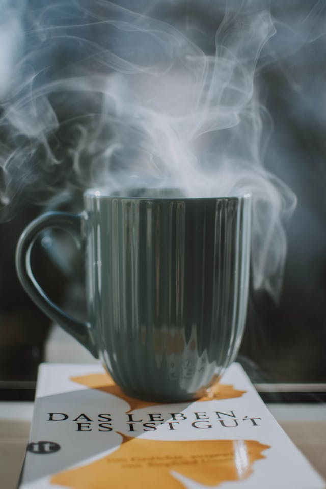 Hot drinks as a natural remedy for cough
