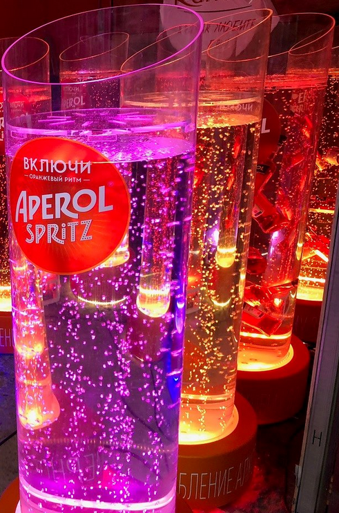 Эксклюзивная рекламная стойка Aperol Spritz