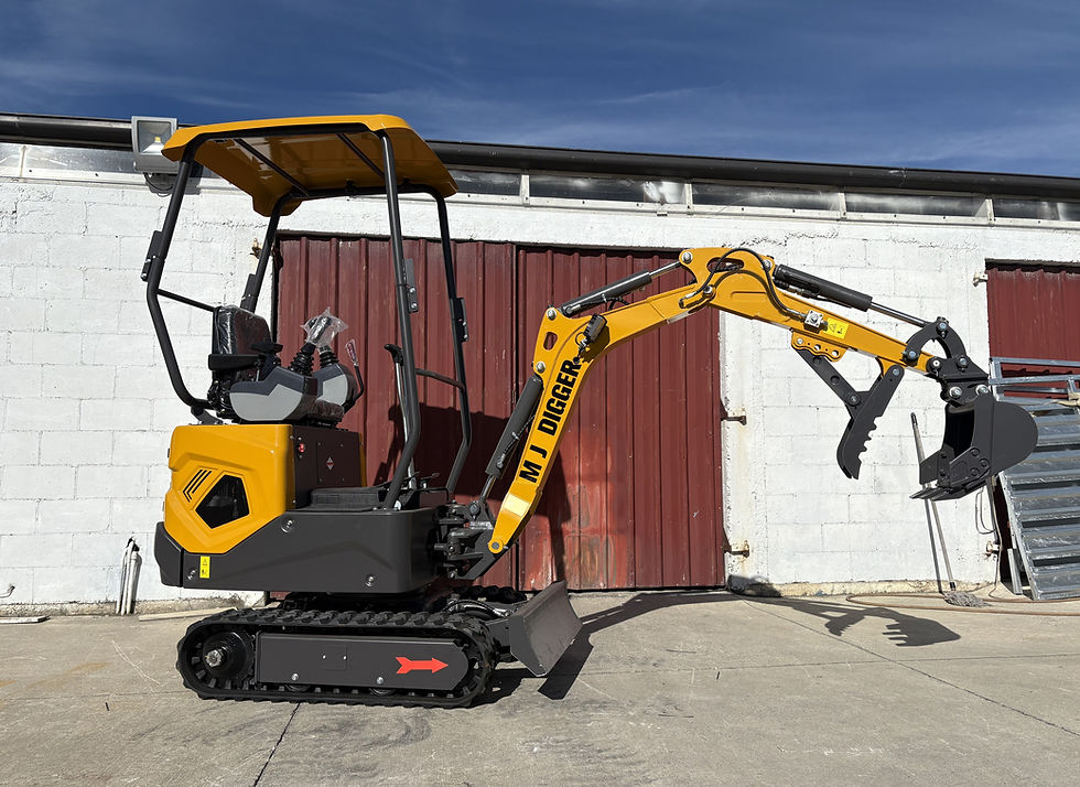 1.3 ton Mini digger  powered Professional Series excavator / digger