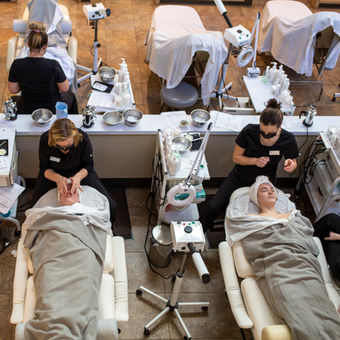 What Estheticians Wish They Knew Before They Became Estheticians