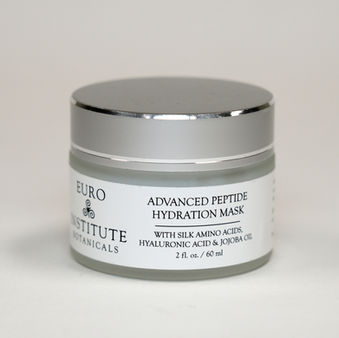 Meeting the Masks of The Euro Institute!