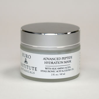 Meeting the Masks of The Euro Institute!